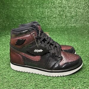 Nike Air Jordan 1 Retro High OG Fearless Metallic Rose Gold CU6690-006 Women 6.5